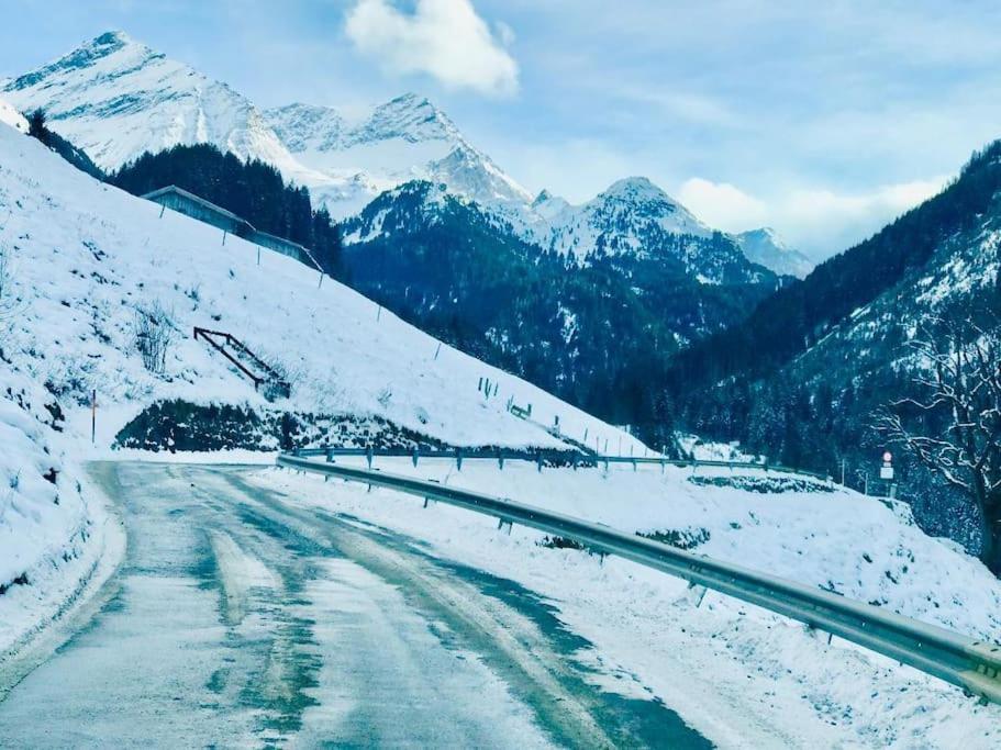 Kleine Alpenhuette In Lend 2024 Neben Der Salzachヴィラ エクステリア 写真